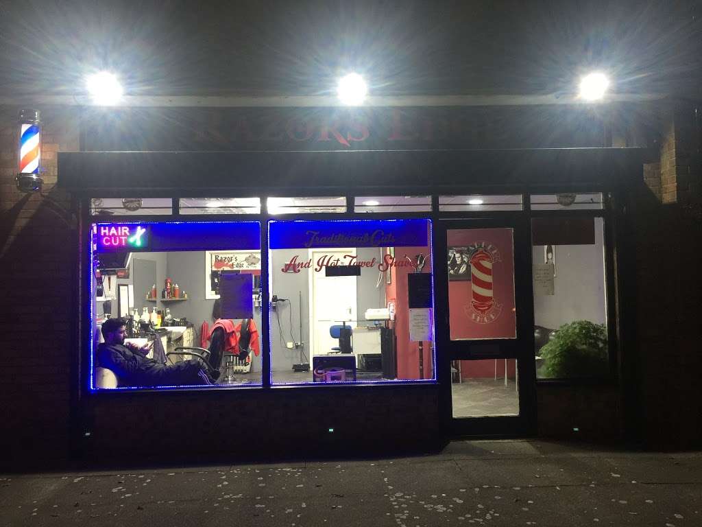 Razors Edge | 1 Galliard Rd, London N9 7LT, UK | Phone: 020 3602 7440