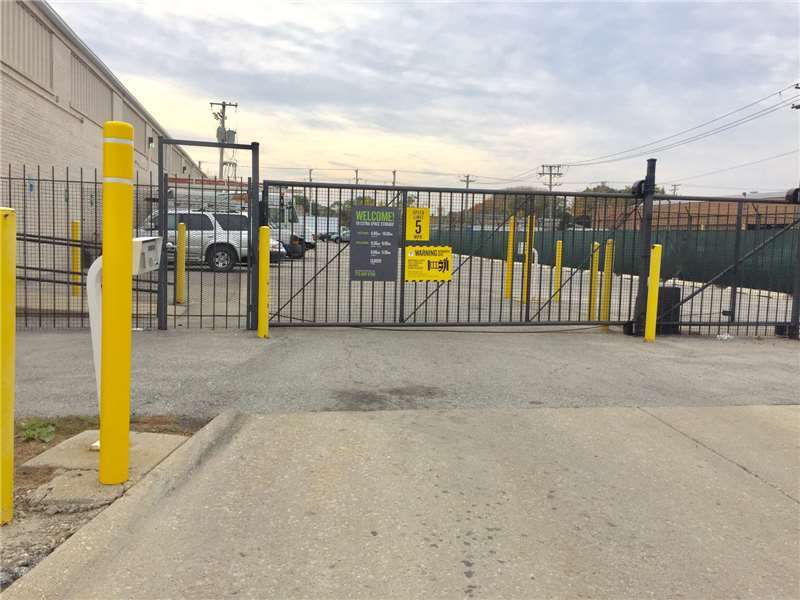 Extra Space Storage | 4222 S Pulaski Rd, Chicago, IL 60632, USA | Phone: (773) 847-8700