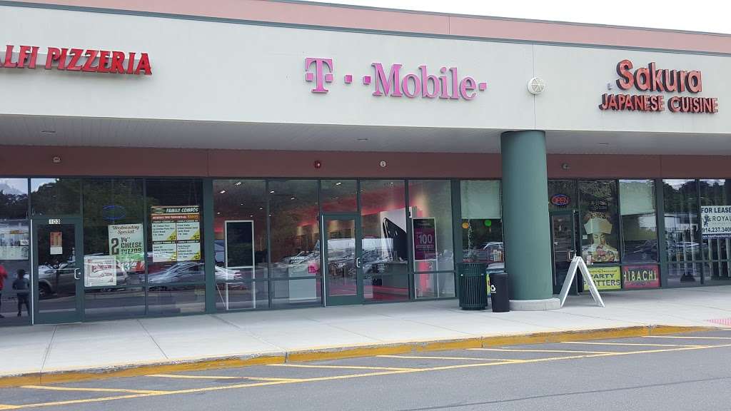 T-Mobile | 22 Holt Dr, Stony Point, NY 10980, USA | Phone: (845) 241-5900