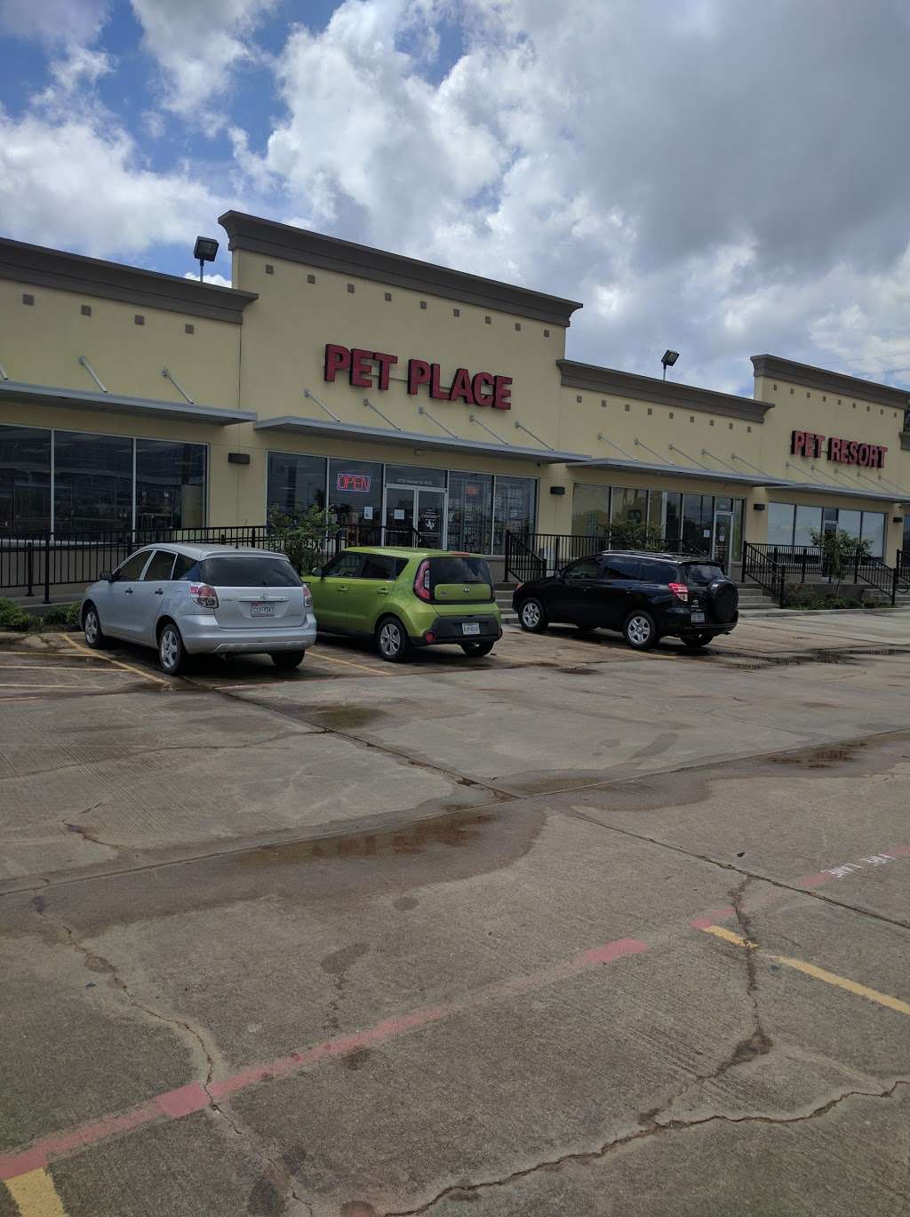 Pet Place | 13730 Beamer Rd, Houston, TX 77089 | Phone: (281) 922-7387