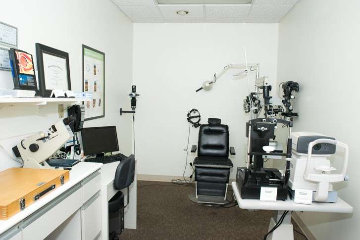 Pearle Vision - Pulaski | 5153 S Pulaski Rd b, Chicago, IL 60632, USA | Phone: (773) 284-9844