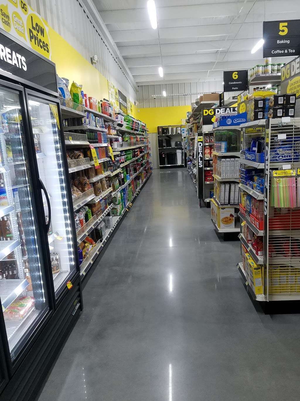 Dollar General | 24710 SE Hwy 42, Umatilla, FL 32784, USA | Phone: (352) 432-0275