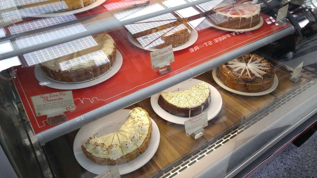 Elis Cheesecake at OHare Airport | 10000 Bessie Coleman Drive, Chicago, IL 60666