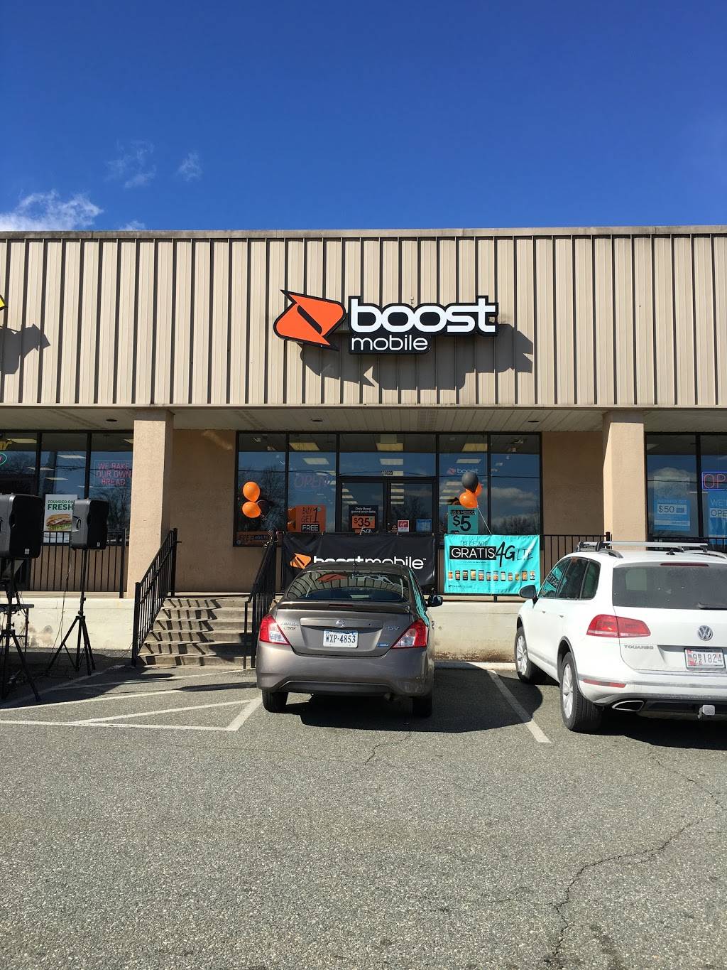 Boost Mobile | 7102 Hull Street Rd, North Chesterfield, VA 23235, USA | Phone: (804) 447-0250