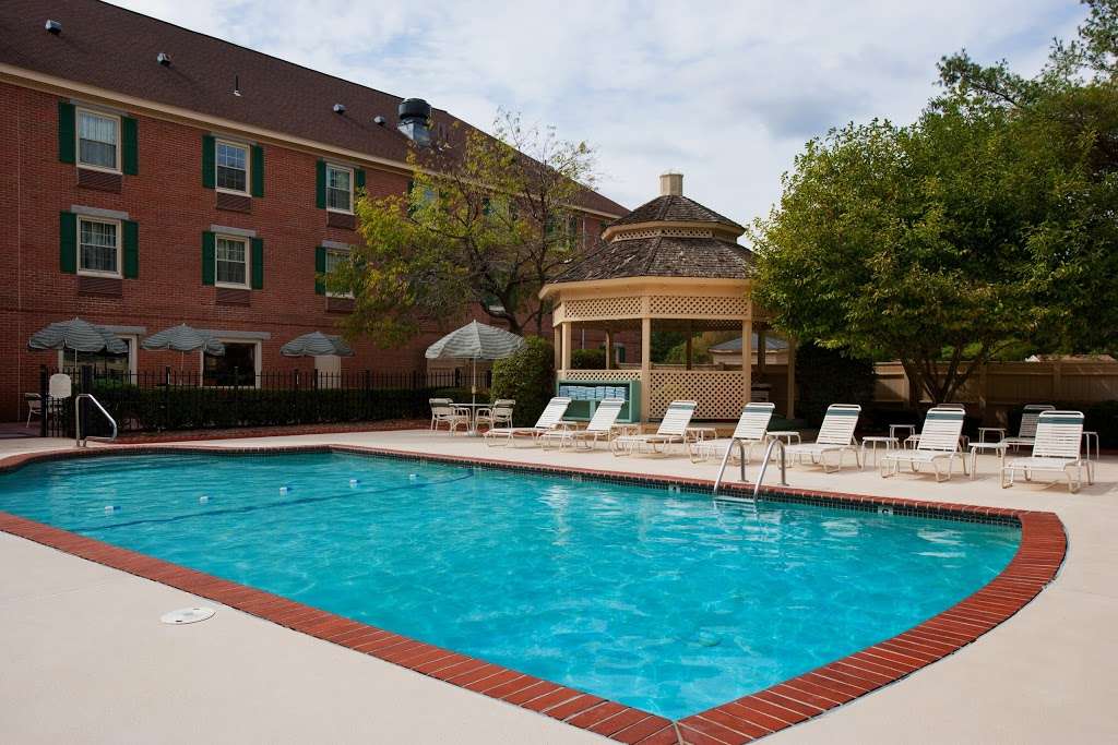 Courtyard by Marriott Boston Lowell/Chelmsford | 30 Industrial Ave E, Lowell, MA 01852, USA | Phone: (978) 458-7575