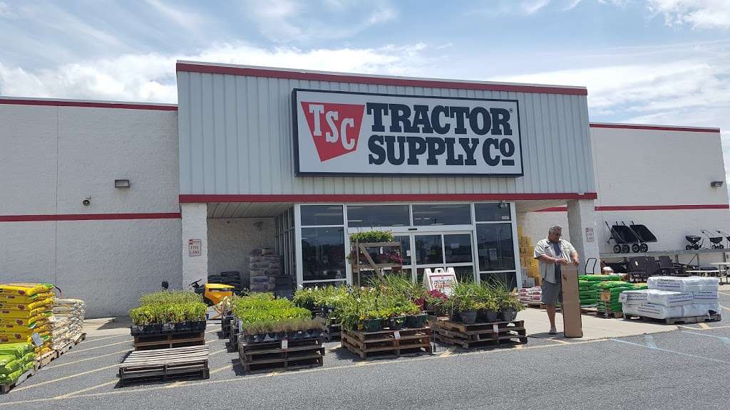Tractor Supply Co. | 4089 S Dupont Hwy, Dover, DE 19901, USA | Phone: (302) 698-5690