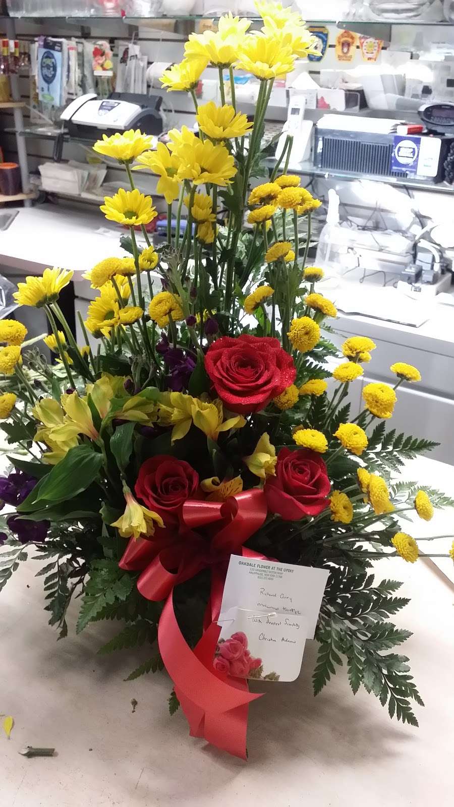 FLOWERS & GIFTS IN HAUPPAUGE/OAKDALE FLOWERS | 110 Motor Pkwy, Hauppauge, NY 11788, USA | Phone: (631) 231-4060