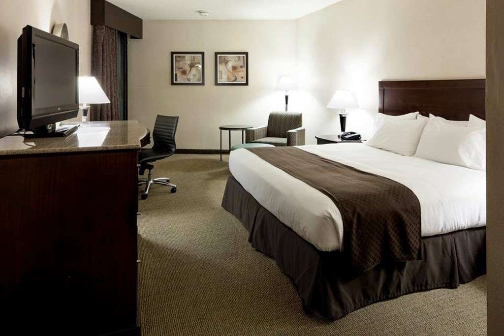 DoubleTree by Hilton Hotel Houston Intercontinental Airport | 15747 John F Kennedy Blvd, Houston, TX 77032, USA | Phone: (281) 848-4000