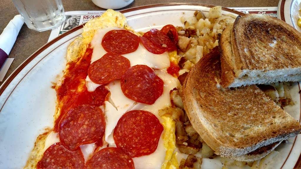 Belvidere Diner | 475 US-46, Belvidere, NJ 07823 | Phone: (908) 475-1200