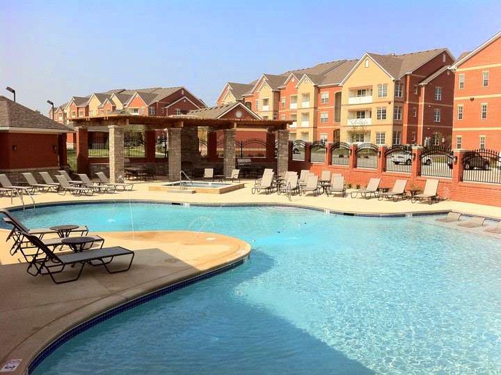 Kelly Park Apartments | 4610, 8131 W 132nd Pl, Overland Park, KS 66213, USA | Phone: (913) 685-9500