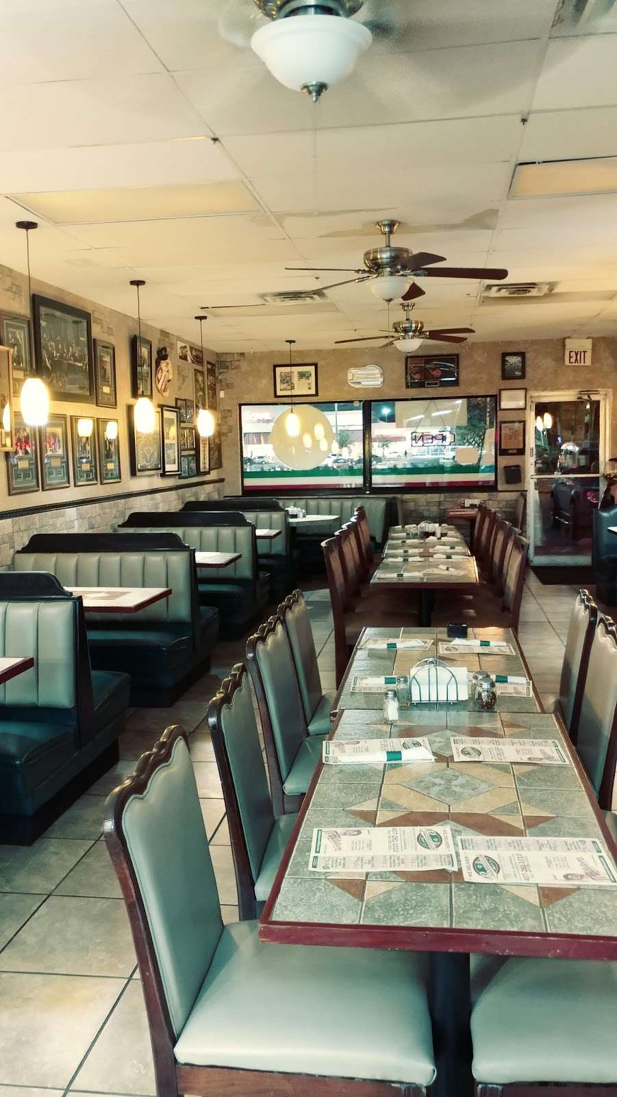 Proccolinos Ristorante & Pizzeria | 4080 S Goldenrod Rd, Orlando, FL 32822, USA | Phone: (407) 281-1010