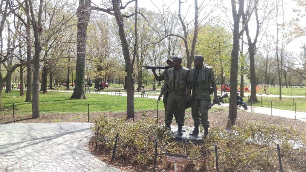 Three Servicemen Statue | Washington, DC 20024, USA