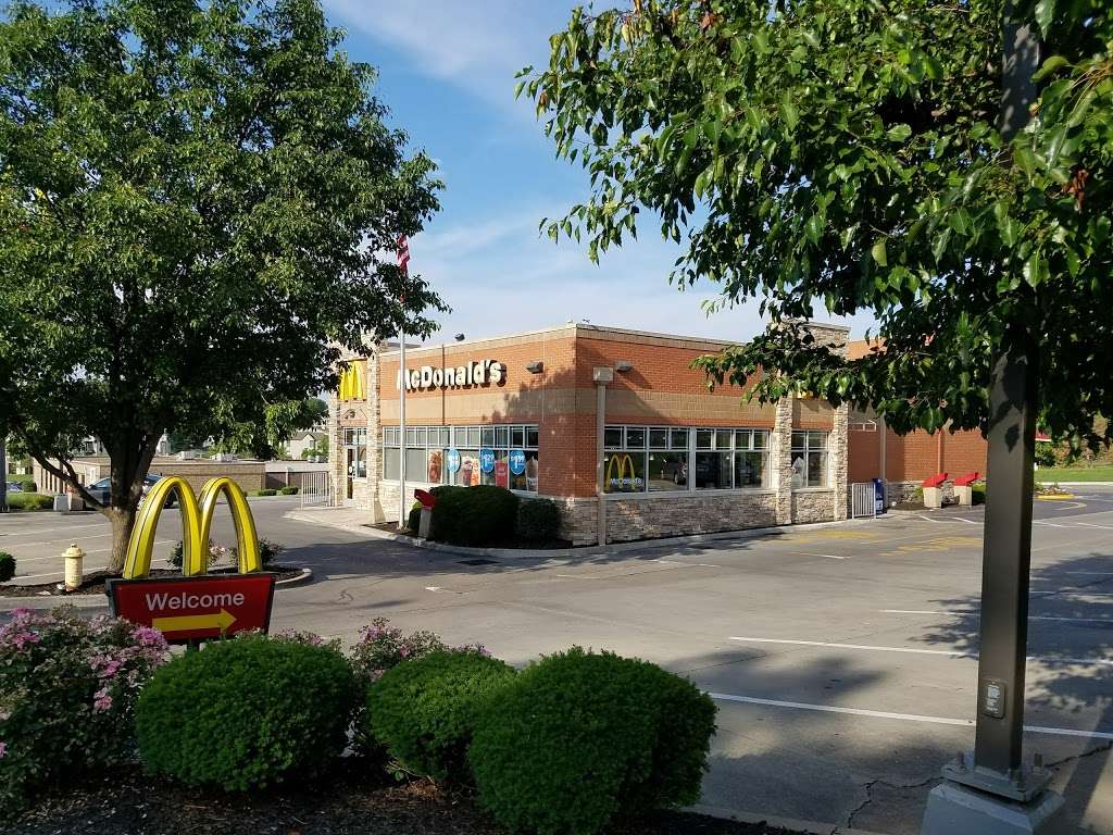 McDonalds | 11290 Holmes Rd, Kansas City, MO 64131, USA | Phone: (816) 942-0959