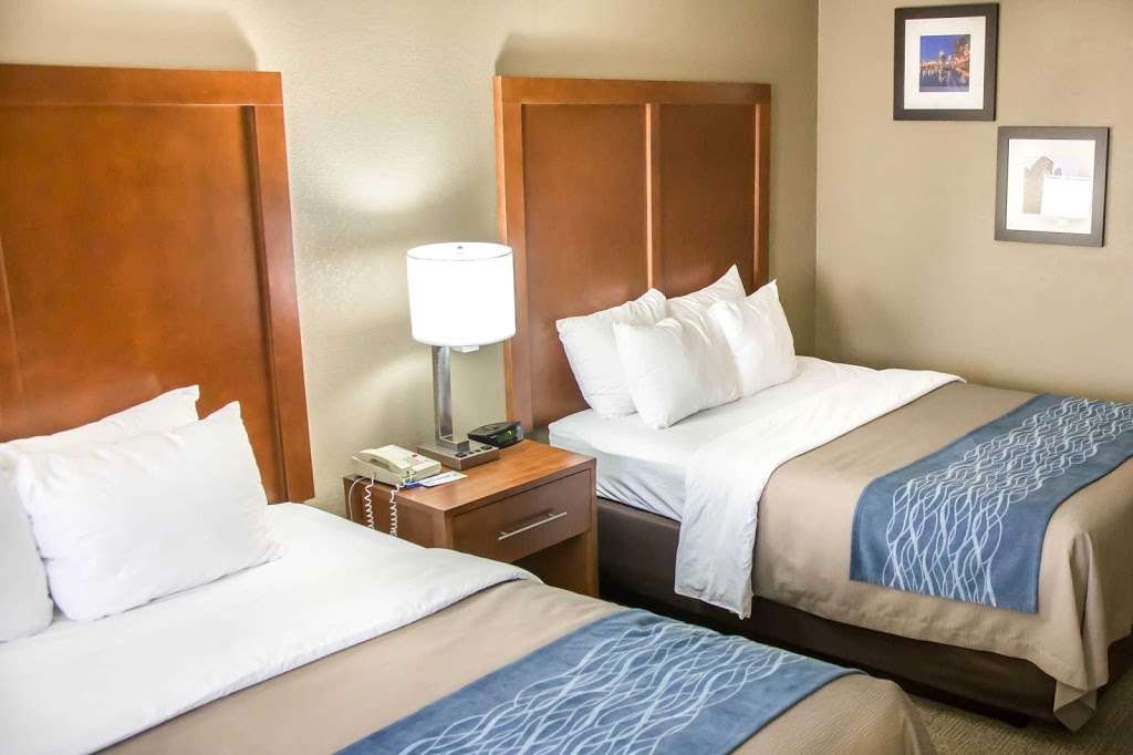 Comfort Inn Gurnee - Mall Area | 6080 Gurnee Mills Cir E, Gurnee, IL 60031, USA | Phone: (847) 855-8866