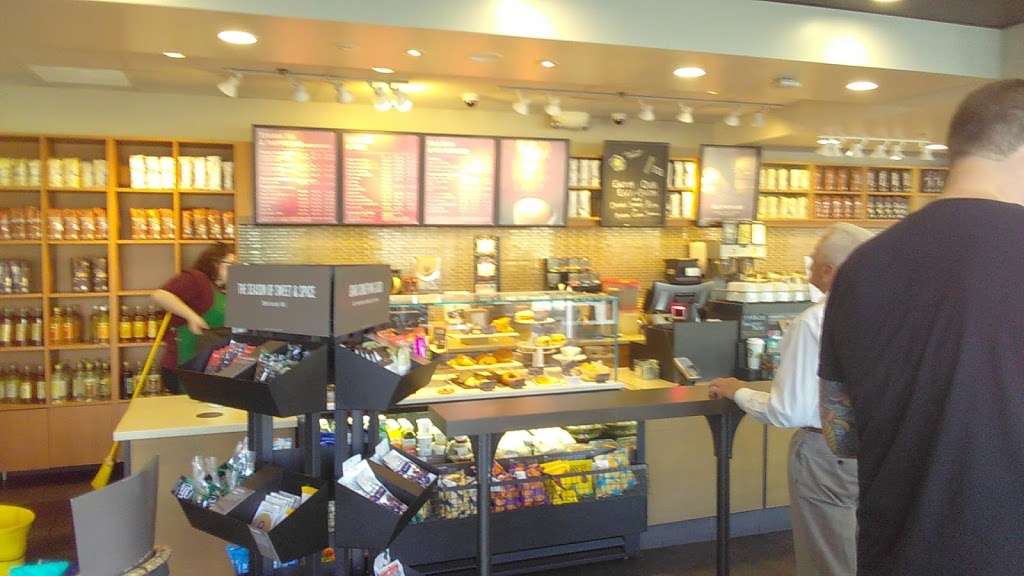 Starbucks | 3165 E Lincoln Dr #120, Phoenix, AZ 85016, USA | Phone: (602) 956-2394