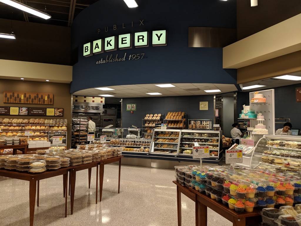 Publix Super Market at Williamsburg Downs Shopping Center | 5350 Central Florida Pkwy, Orlando, FL 32821, USA | Phone: (407) 465-1139