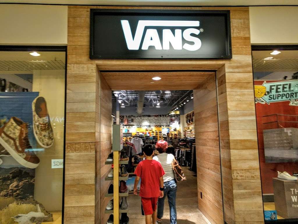 vans in town east mall