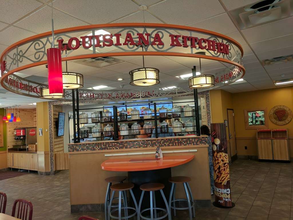 Popeyes Louisiana Kitchen | 5794 Union Mill Rd, Clifton, VA 20124, USA | Phone: (703) 825-7501