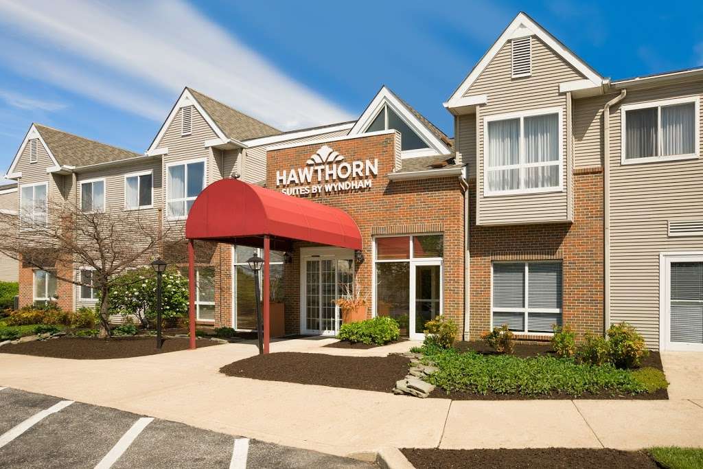 Hawthorn Suites by Wyndham Philadelphia Airport | 7890 Penrose Ave, Philadelphia, PA 19153, USA | Phone: (215) 764-3144