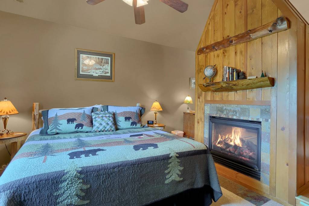 Rocky Mountain Lodge | 4680 Hagerman Rd, Cascade, CO 80809, USA | Phone: (719) 684-2521