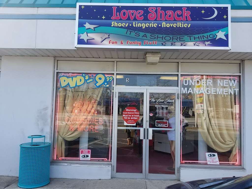 Love Shack | 2112 NJ-35 # 4, Oakhurst, NJ 07755, USA | Phone: (732) 493-1666