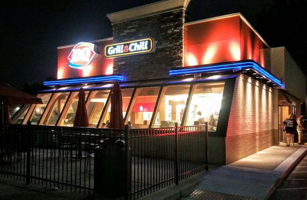 Dairy Queen Grill & Chill | 225 W Ridge Rd, Griffith, IN 46319, USA | Phone: (219) 923-1639