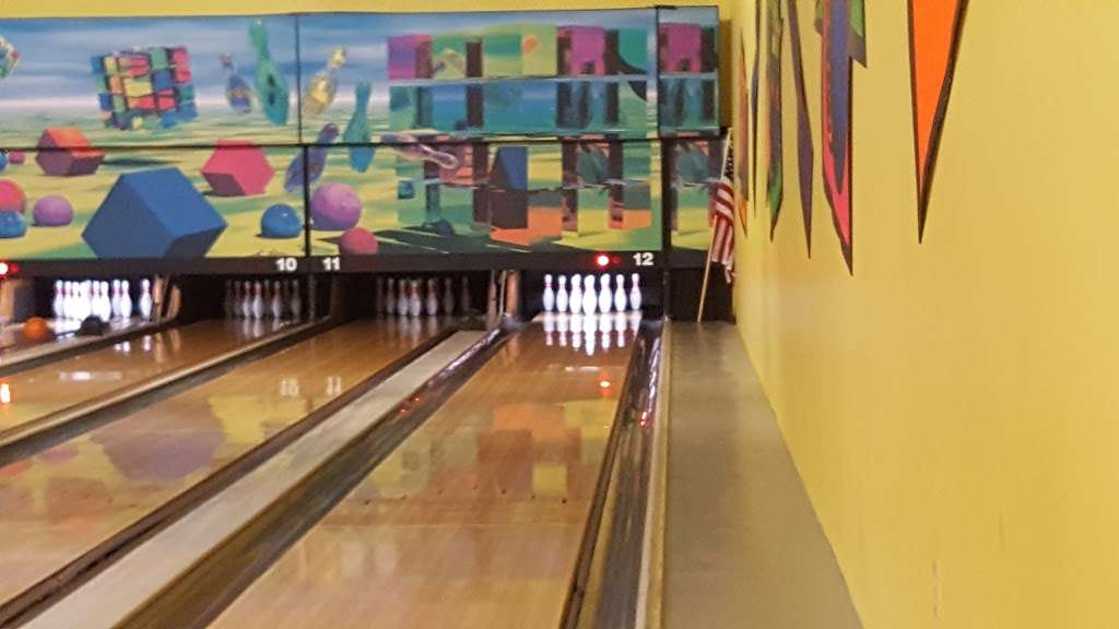River City Lanes | 730 Cornerstone Crossing, Waterford, WI 53185, USA | Phone: (262) 534-7467
