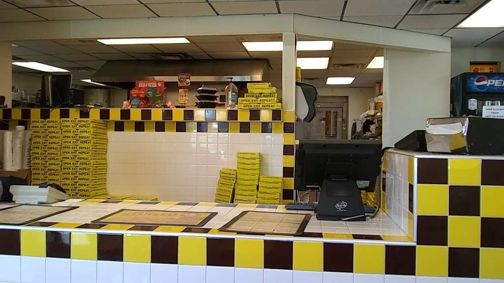 Hungry Howies Pizza | 1900 13th St, St Cloud, FL 34769, USA | Phone: (407) 957-3131