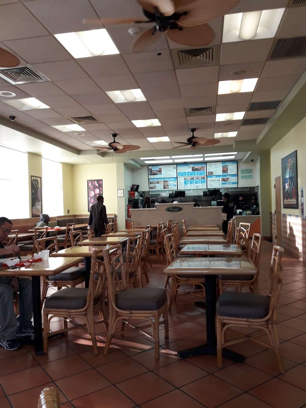 Pollo Tropical | 17539 Pines Blvd, Pembroke Pines, FL 33029, USA | Phone: (954) 435-9886