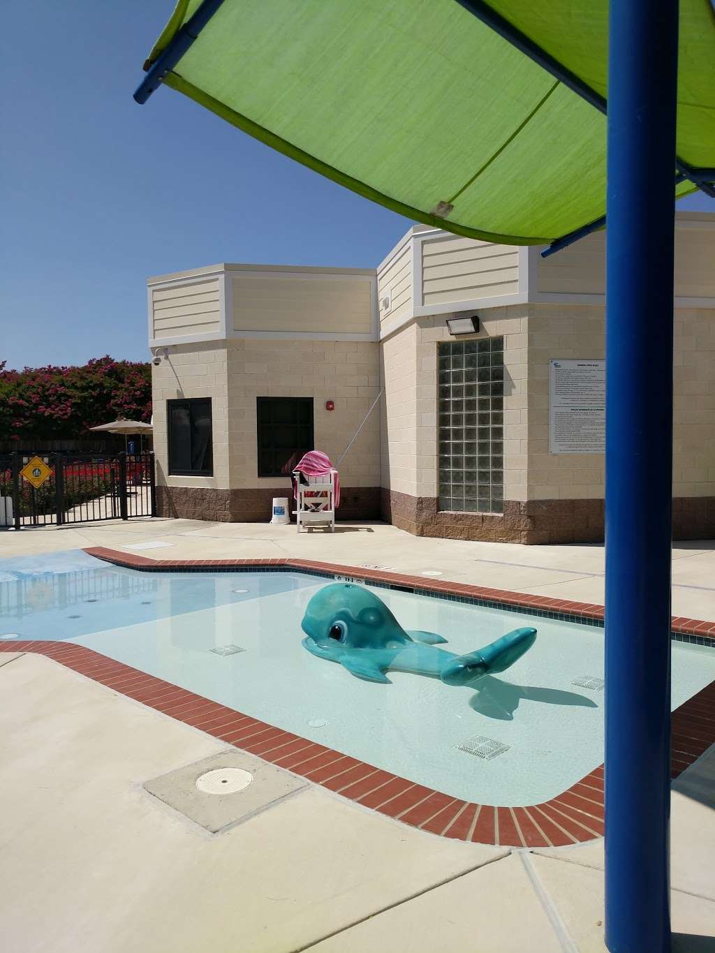 Ellen E Linson Swimming Pool | Parkway, 5211 Paint Branch Dr, College Park, MD 20740 | Phone: (301) 277-3719