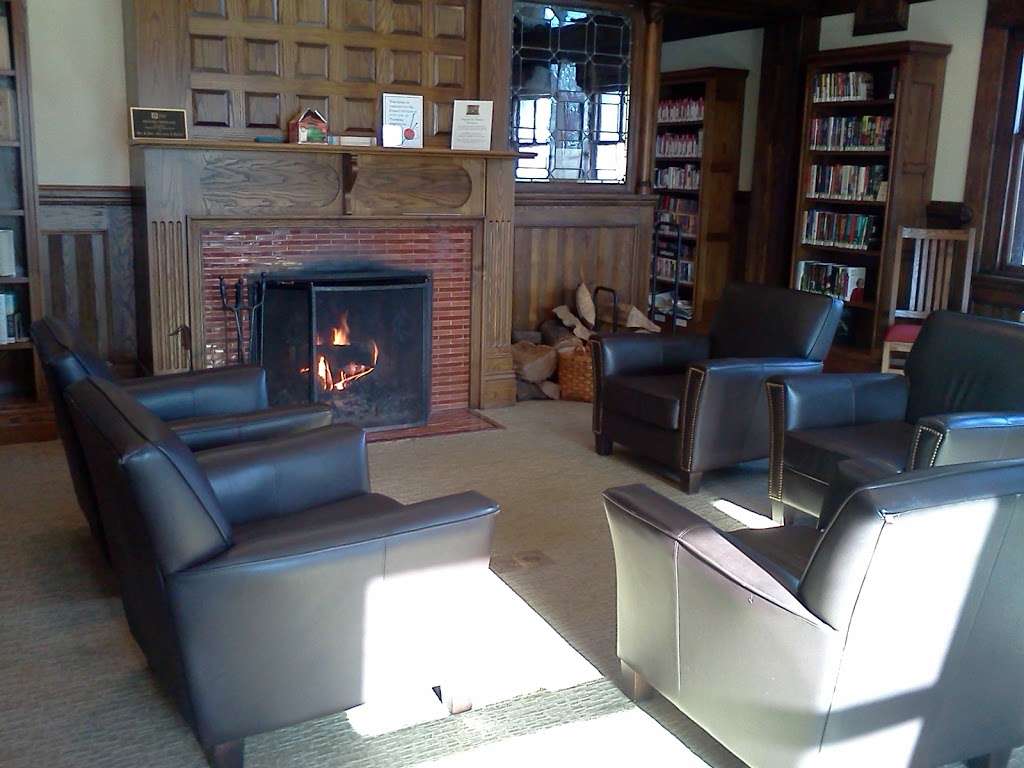 Pequot Library | 720 Pequot Ave, Southport, CT 06890, USA | Phone: (203) 259-0346