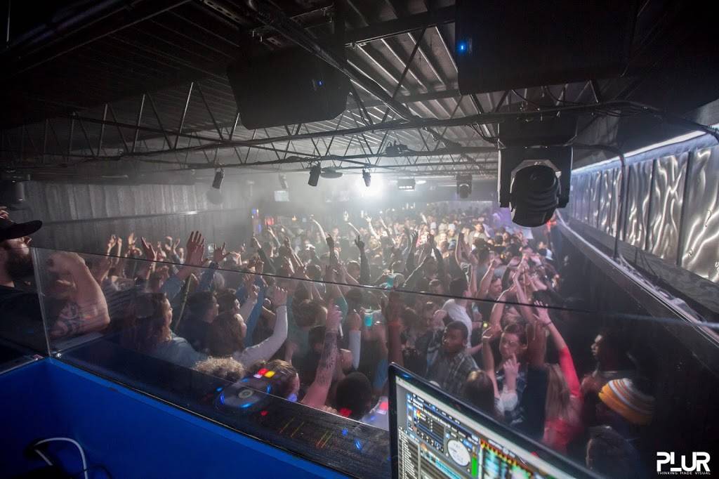 Chasers | 3529 Dorr St, Toledo, OH 43607, USA | Phone: (419) 775-3100