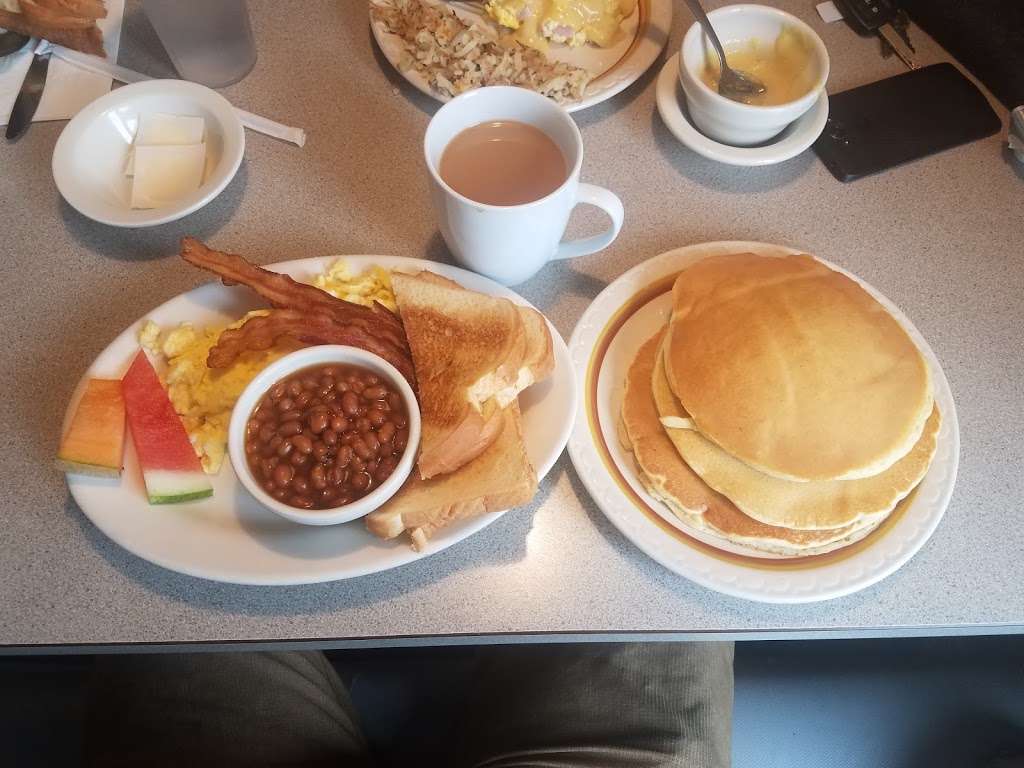 Derry Diner | 29 Crystal Ave, Derry, NH 03038, USA | Phone: (603) 434-6499