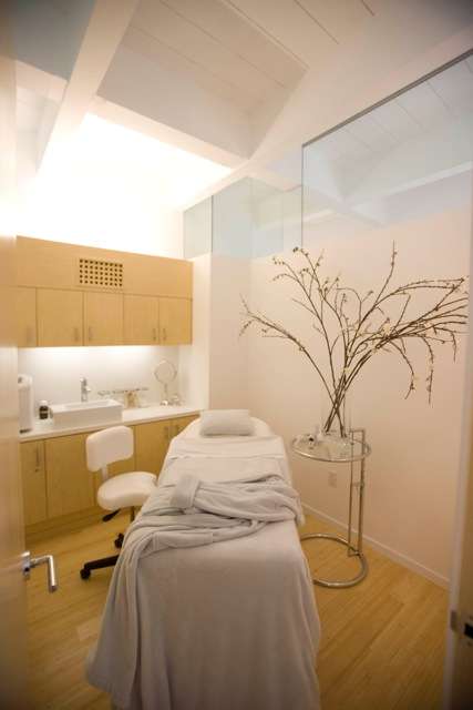 Veronica Skin & Body Care Center | 24955 Pacific Coast Hwy, Malibu, CA 90265, USA | Phone: (310) 456-8883