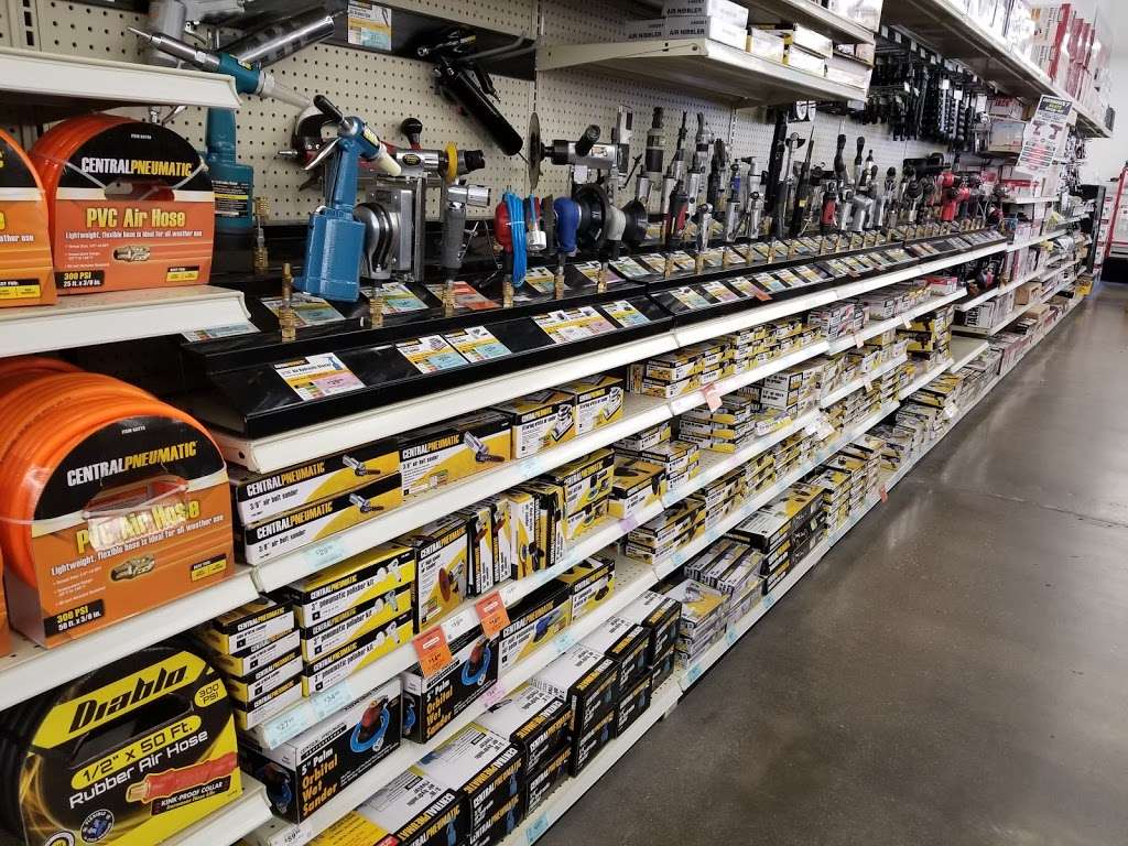 Harbor Freight Tools | 920 E 104th Ave, Thornton, CO 80233, USA | Phone: (303) 254-6921