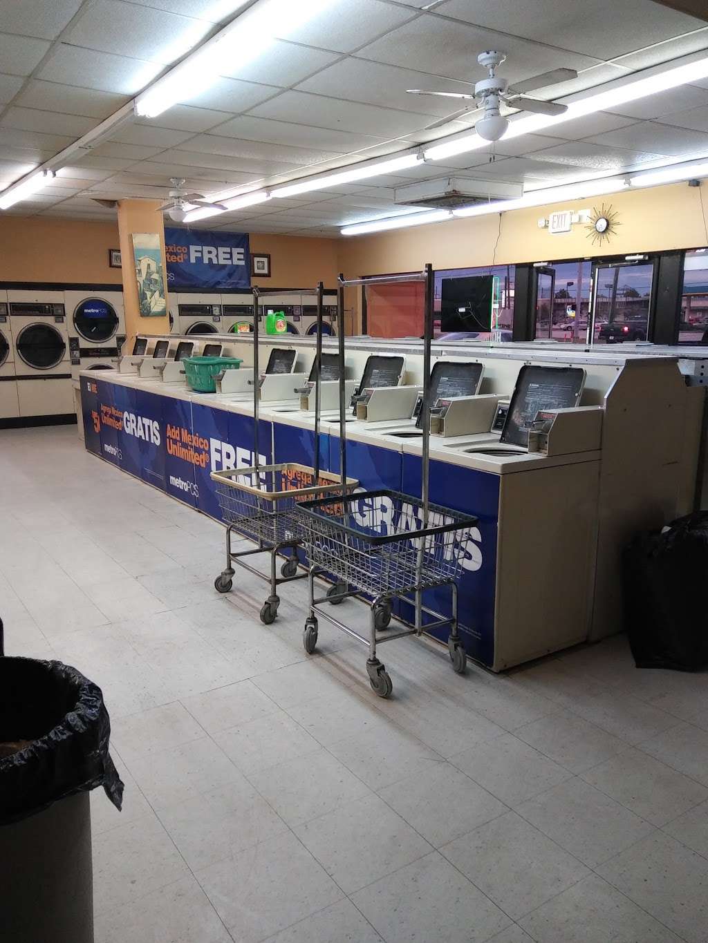 Texas Laundromat | 6402 Spencer Hwy, Pasadena, TX 77505, USA | Phone: (281) 991-0090