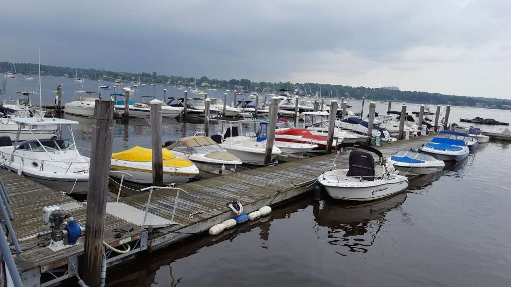 Bayside Marina | 28-05 Cross Island Pkwy, Bayside, NY 11360 | Phone: (718) 229-0097