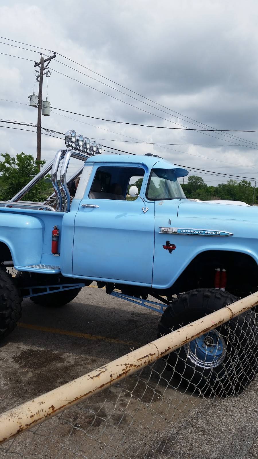 Apache Iron Metal & Auto Salvage in 1001 W Kennedale Pkwy, Fort Worth