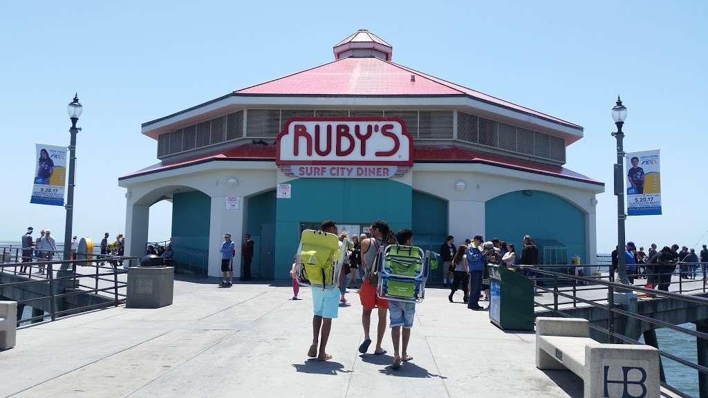 Rubys Diner | 1 Main St #1, Huntington Beach, CA 92648, USA | Phone: (714) 969-7829