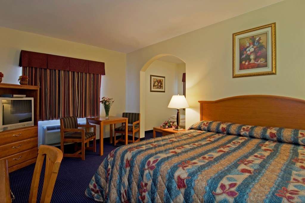 Americas Best Value Inn & Suites - Bush Intl Airport | 18031 McKay Dr, Humble, TX 77338 | Phone: (281) 540-3401