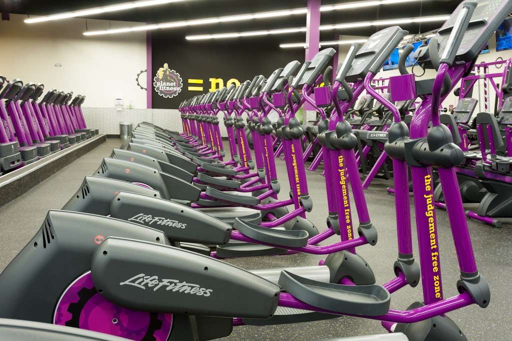 Planet Fitness | 436 Renaissance Rd, North Brunswick Township, NJ 08902, USA | Phone: (732) 658-3935