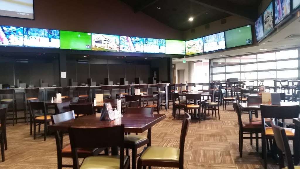 Finish Line Sports Grill | 2201 N White Ave, Pomona, CA 91768, USA | Phone: (909) 865-4154