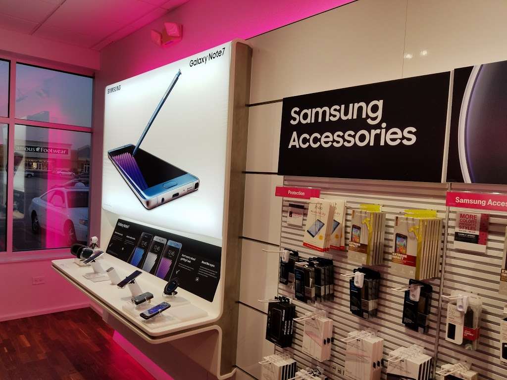 T-Mobile | 2946 US-34, Oswego, IL 60543, USA | Phone: (630) 554-1701 T-Mobile | 2946 US-34, Oswego, IL 60543, USA | Phone: (630) 554-1701