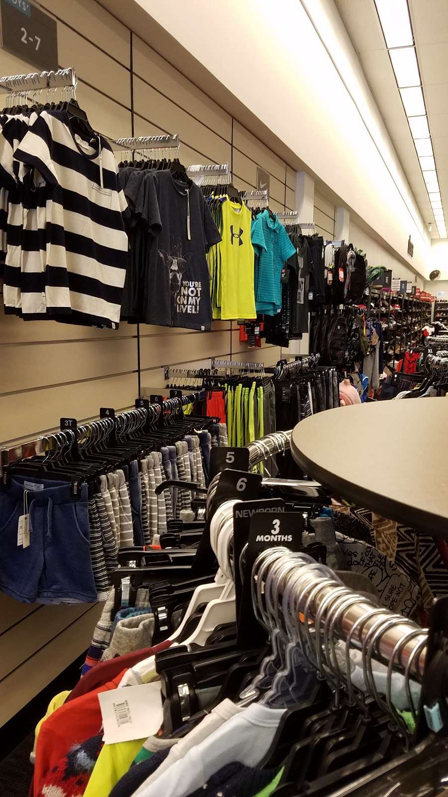 Nordstrom Rack Chino Spectrum Towne Centre | 3849 Grand Ave, Chino, CA 91710, USA | Phone: (909) 591-0551