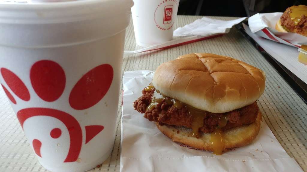 Chick-fil-A | 970 Norland Ave, Chambersburg, PA 17201, USA | Phone: (717) 263-0477