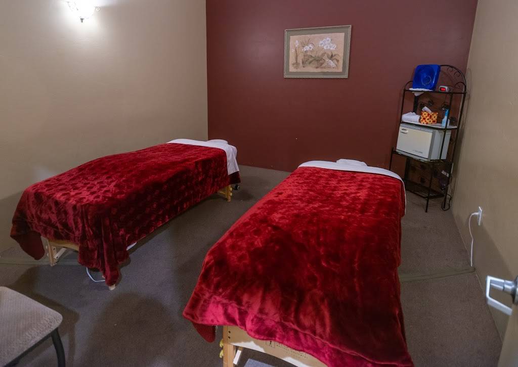 Rubs Massage Studio - Oracle | 6446 N Oracle Rd, Tucson, AZ 85704, USA | Phone: (520) 887-8866