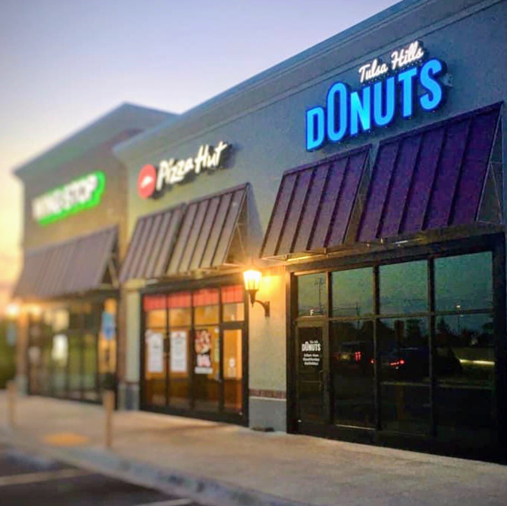 Tulsa Hills Donuts | 1531 W 81st St Suite F, Tulsa, OK 74132, USA | Phone: (918) 551-6157