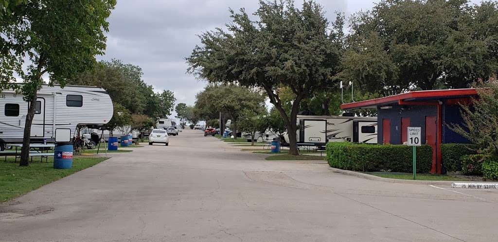 Traders Village RV Park | 2602 Mayfield Rd, Grand Prairie, TX 75052 | Phone: (972) 647-8205