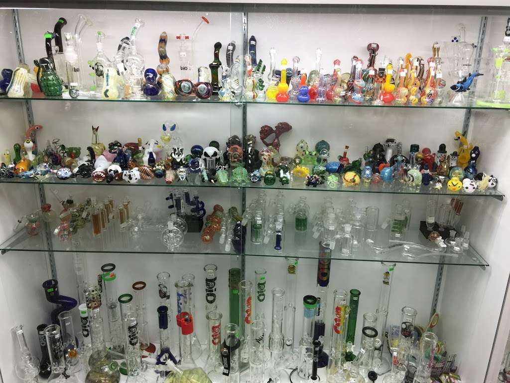 Crystal Dragon Fine Smoking Accessories & Gifts | 3050 N Dupont Hwy # C, Dover, DE 19901 | Phone: (302) 730-1264