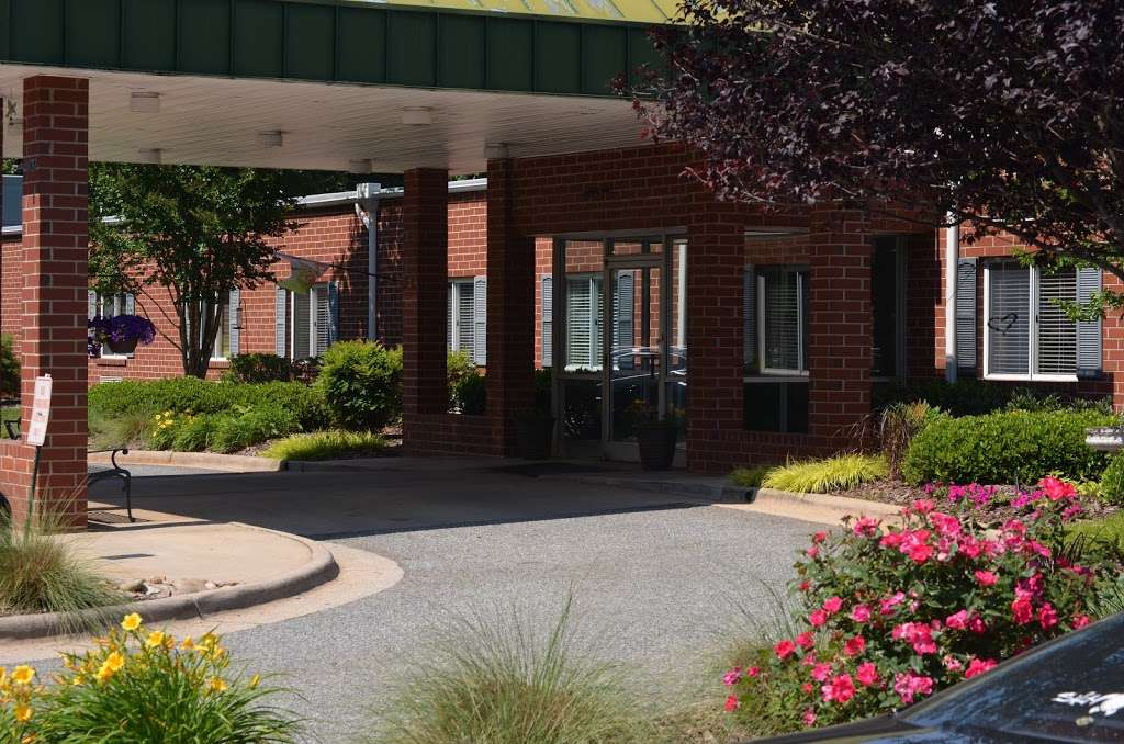 Magnolia Gardens Extended Care Community | 1404 Salisbury Ave, Spencer, NC 28159, USA | Phone: (704) 633-3892